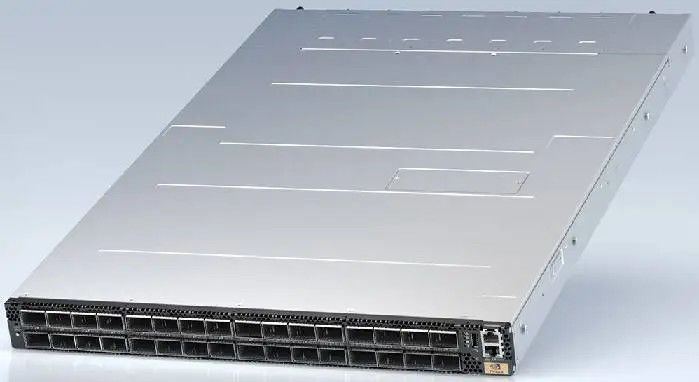 MQM9790-NS2F Mellanox Network Switch P2C Airflow 64 cổng NDR 32 cổng OSFP không quản lý