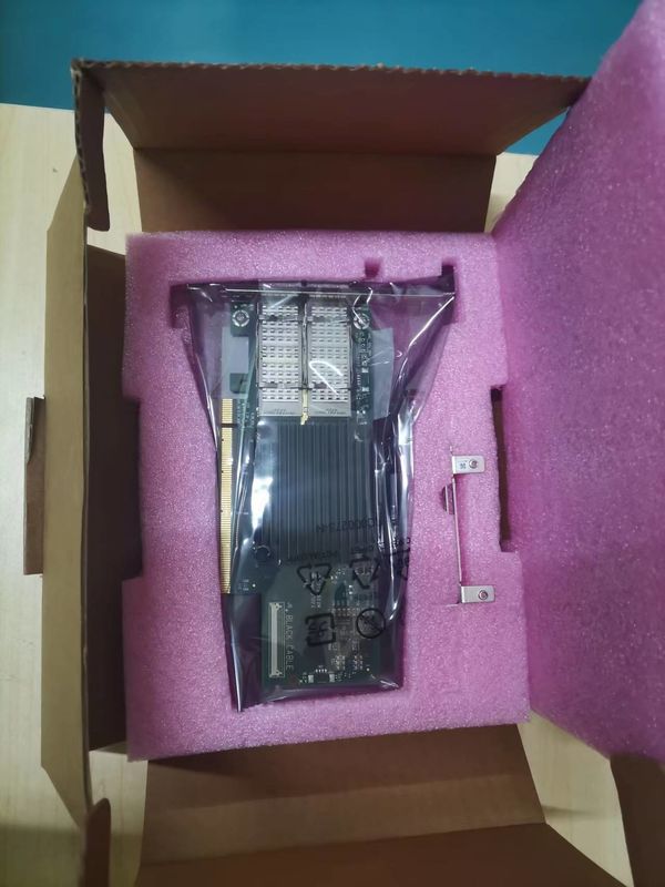 MCX653105A-ECAT ConnectX-6 VPI Card Adapter 100Gb/S HDR100 EDR IB 100GbE Cổng đơn QSFP56
